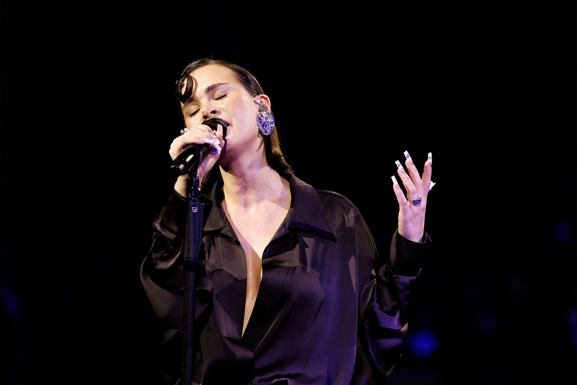 Mathea singt bei der Eröffnung des Balls der Wiener Wirtschaft 2026